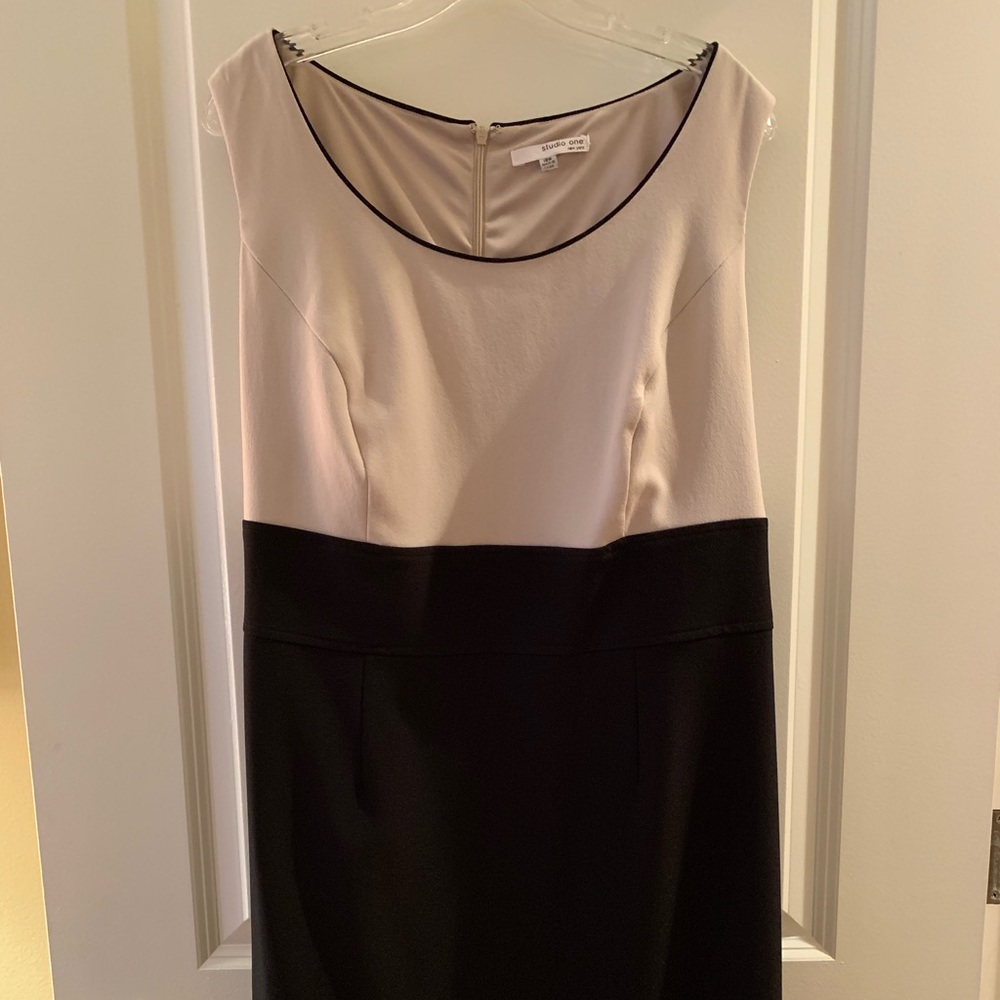 Calvin Klein dress. 18W